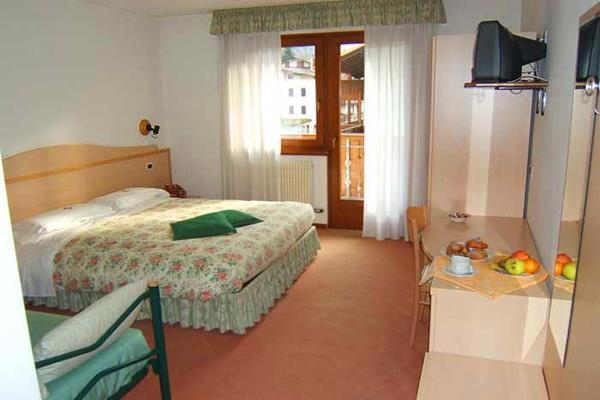 Maffei Hotel Pinzolo Buitenkant foto